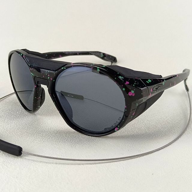 Oakley Clifden Sunglasses Matte Black Frame Prizm Gray Lenses