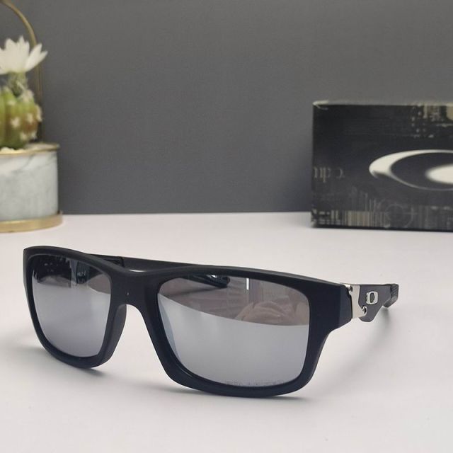 Oakley Jupiter Squared Sunglasses Matte Black Frame Silver Prizm Polarized Lenses