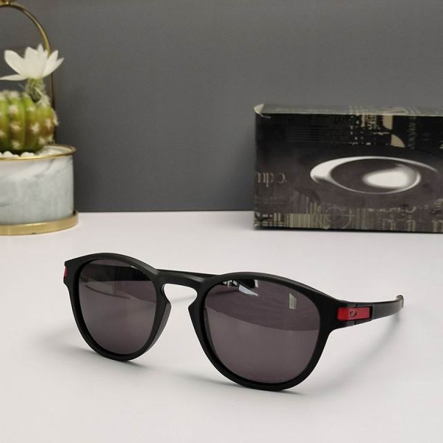 Oakley Latch Sunglasses Matte Black Frame Polarized Gray Lenses Red Icon