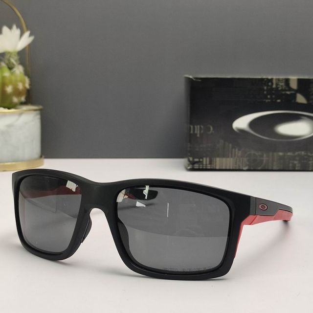 Oakley Mainlink Sunglasses Black Red Frame Polarized Gray Lenses