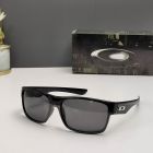 Oakley TwoFace Sunglasses Matte Black Frame Prizm Gray Polarized Lenses Silver Icon